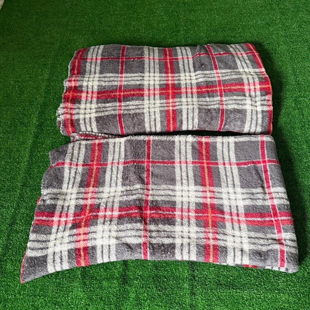 Walmart 2-Piece Soft Throw Blanket in Red and Gray Plaid, 50 x 60 in